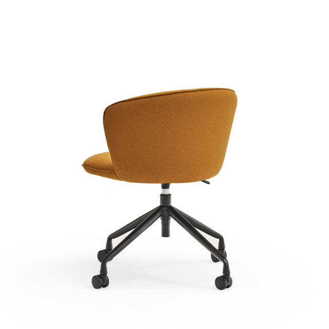 Silla Giratoria 360º ADD Mostaza Con Ruedas vista lateral de estilo nórdico