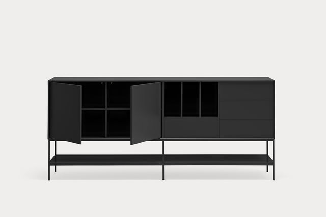 Aparador Platt 220 Negro con acabado negro, acabado gris en ambiente de estilo nórdico